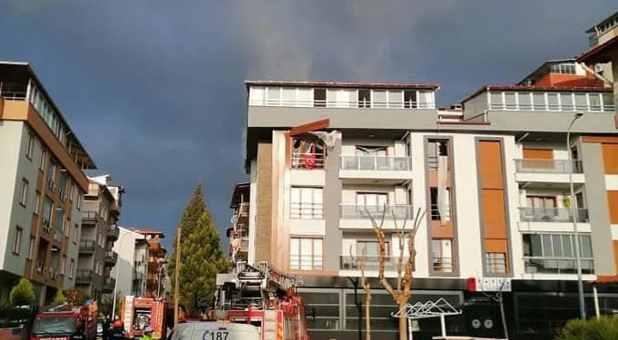 Uşak’ta iki günde doğal gaz kaynaklı üçüncü patlama: 2 yaralı