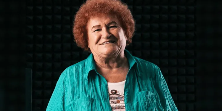 Selda Bağcan: Ben sol muhafazakârım, açık giyinmeyi ayıp buluyorum