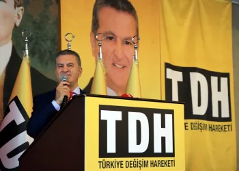 Yeni parti için tarih verdi