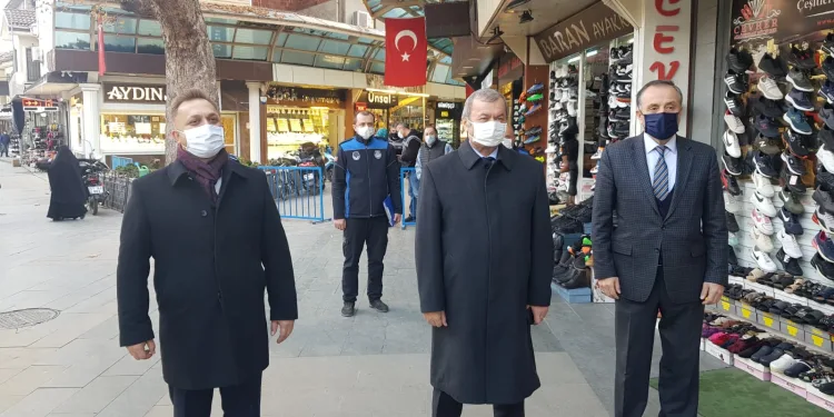 İnegöl Kaymakamı Covid-19 denetimlerine katıldı