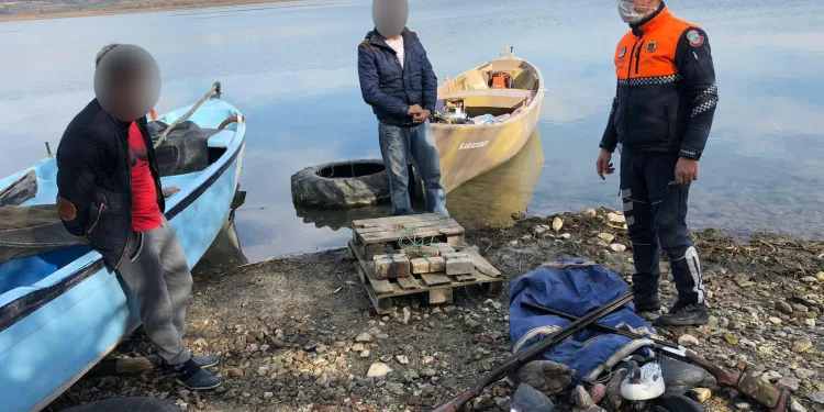 Bursa’da kaçak avlanan 2 kişiye para cezası