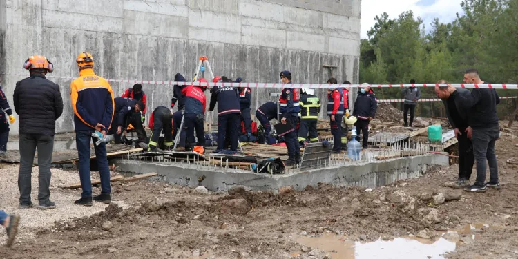 Denizli’de foseptik faciası! 3 işçi yaşamını yitirdi