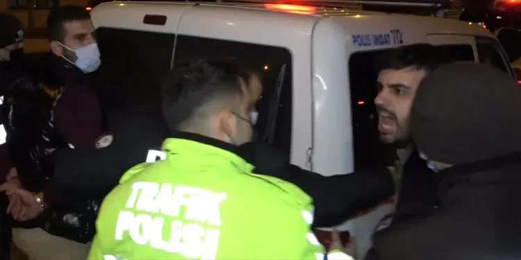 Bursa’da alkol kontrolünü reddetti, gözaltına alındı