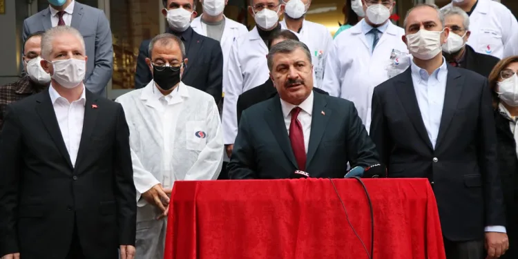 Bakanlar olay yerinde! Yangının sebebini açıkladı