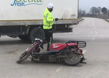 Bursa İnegöl’deki kazada elektrikli bisiklet sürücüsü yaralandı