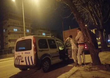 Bursa’da kümeste çay içerken yakalandılar