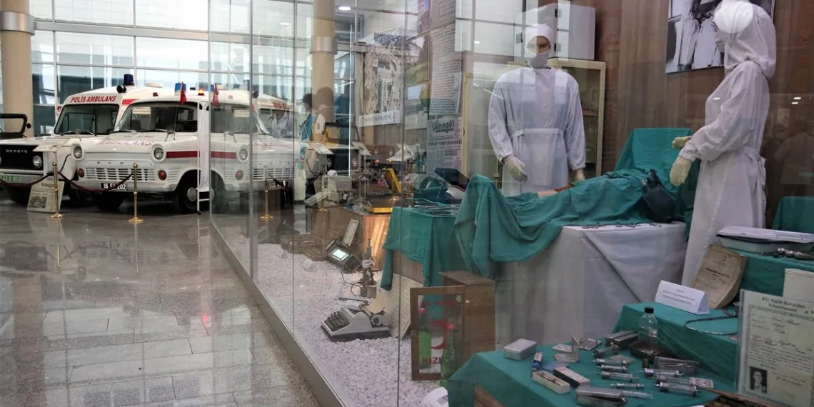 Bursa’da 114 yıllık hastanede zamanda yolculuk