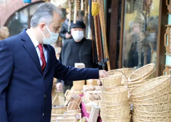 Başkan Aktaş Bursa’da esnafa destek ziyareti