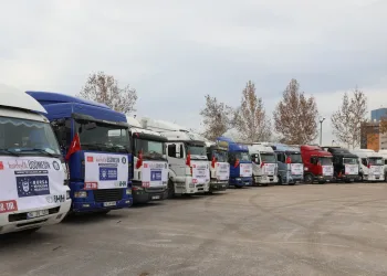 Bursa’dan Suriye’ye ‘kardeşlik üşümesin’ konvoyu