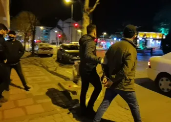 Uyuşturucu tacirine suçüstü yapan ekiplerden, Bakan Soylu’ya ‘OH OHH’lu destek