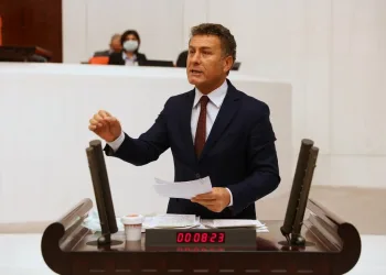 CHP’li Sarıbal: Saman ithal eden iktidar çökmüş iktidardır