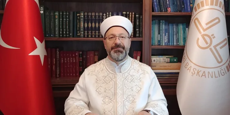 Diyanet İşleri Başkanı: Salgın sürecinde ehil olmayanlar Kur’an dersi yapıyor
