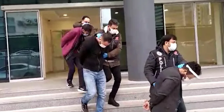 Bursa’da suçüstü yakalanmışlardı, tutuklandılar