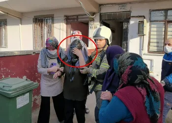 Bursa’da yangın çıkan evde mahsur kaldı