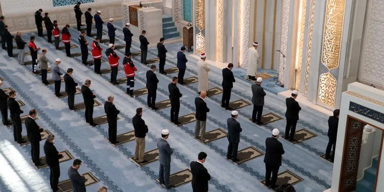 Diyanet’ten ‘Cuma Namazı’ açıklaması