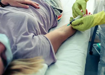 Covid-19 geçirenler aşı yaptırmayabilir