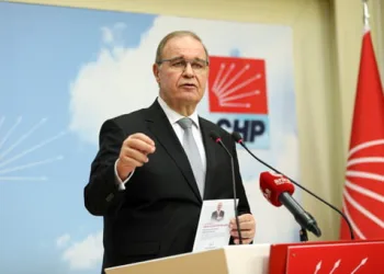 CHP’li Öztrak: Esnafımıza destek olmaya devam edeceğiz