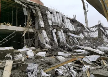 Bursa’da inşaatta çökme: 4 işçi yaralı kurtarıldı