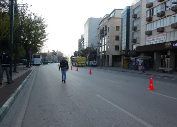 Bursa’da boş kalan meydanlar havadan görüntülendi