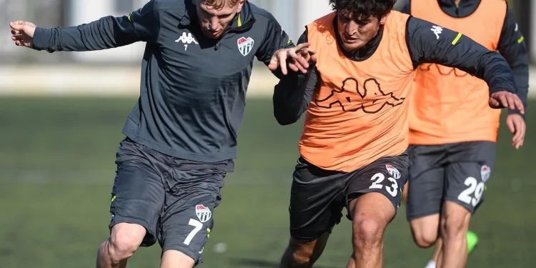 Bursaspor’da Keçiörengücü maçı hazırlıkları sürüyor