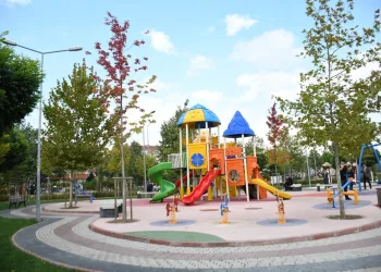 İnegöl’de 12 çocuk parkı kamera sistemleriyle donatıldı