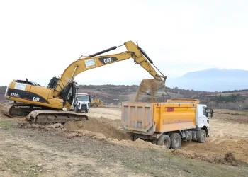 İnegöl’e yeni futbol sahası kazandırılıyor