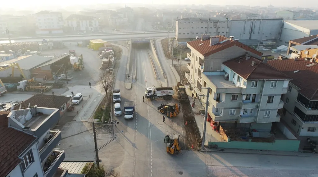 Bursa İnegöl’de Mesudiye alt geçidinde yan yollar açılıyor