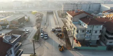 Bursa İnegöl’de Mesudiye alt geçidinde yan yollar açılıyor