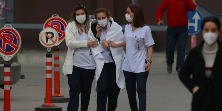 Covid-19 yoğun bakım servisinde patlama: 9 ölü