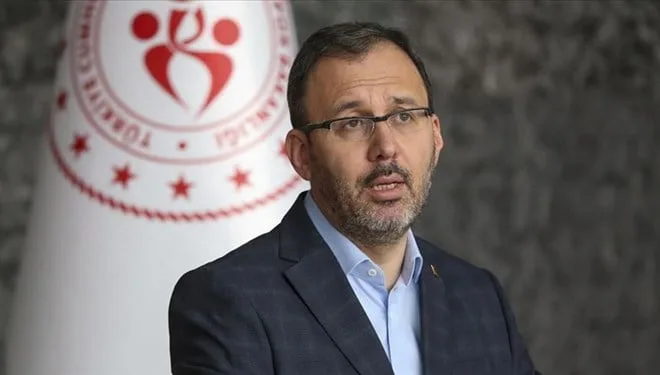Gençlik ve Spor Bakanı virüse yakalandı
