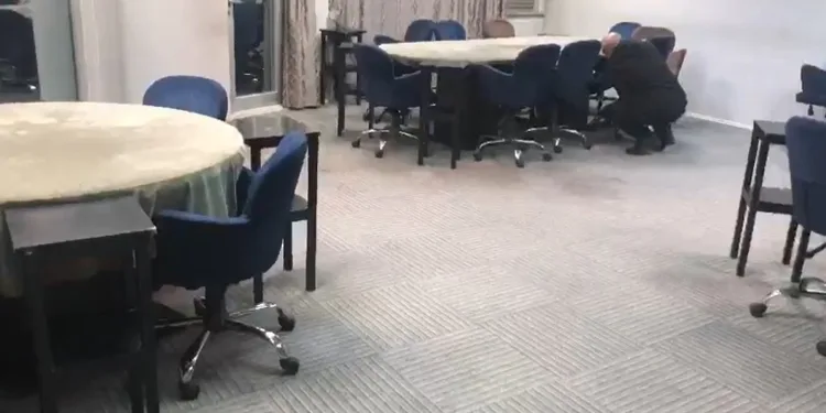 Bursa’da 6 kamerayla önlem alınan derneğe baskın