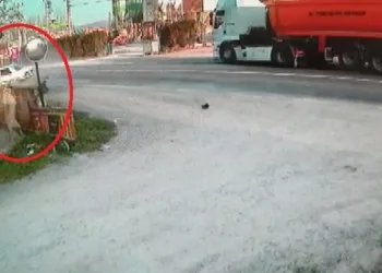 Bursa’da feci kaza! 2 metre havaya fırladı yere çakıldı
