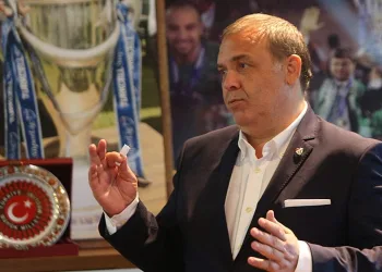 Bursaspor Kulübü Başkanı Erkan Kamat önemli açıklamalarda bulundu