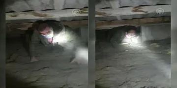 Kumar baskınından kaçtı, tavan arasında yakalandı