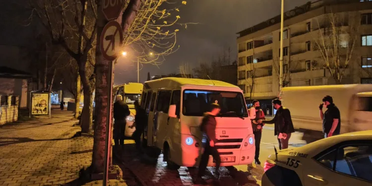 Bursa’da korsan servis sürücülerine ceza