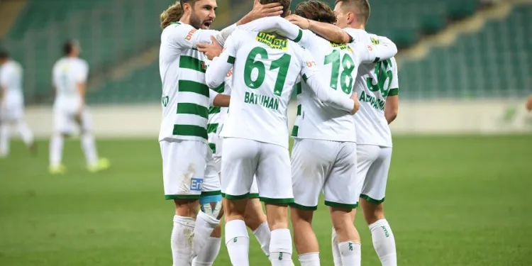 Bursaspor, İstanbulspor deplasmanında