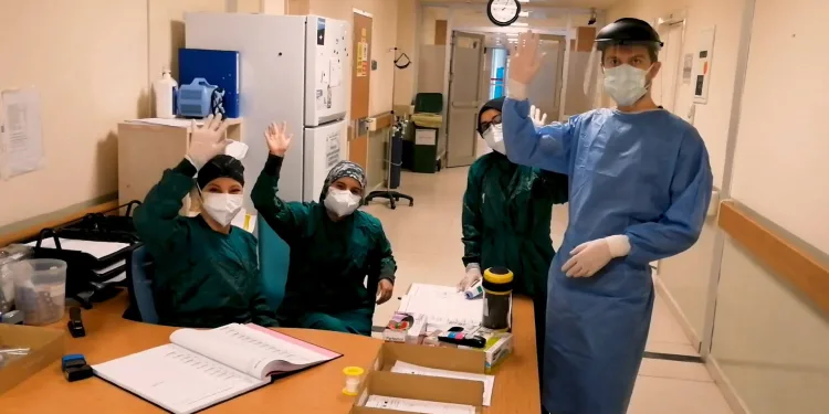Bursa’da hastane çalışanlarının ilgi çeken pandemi videosu