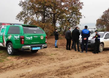 Bursa’da boş arsada suç üstü yakalandılar