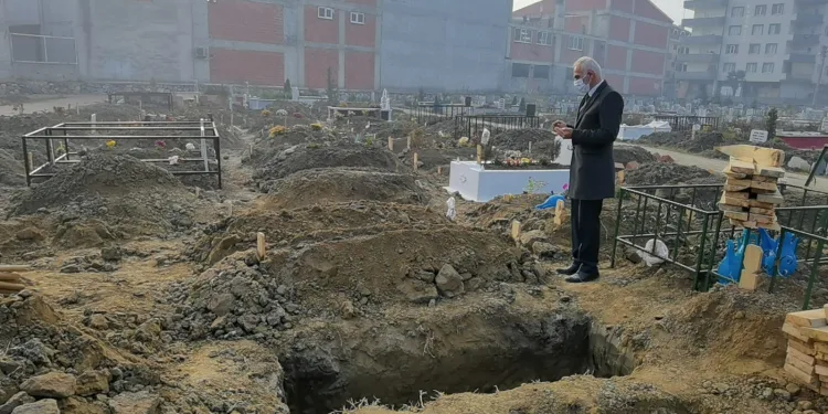 Bursa’da 1 ay içinde 4 yakınını virüsten kaybetti