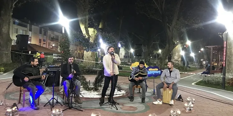 Bursa Gürsu’da ilçe halkına müzik morali