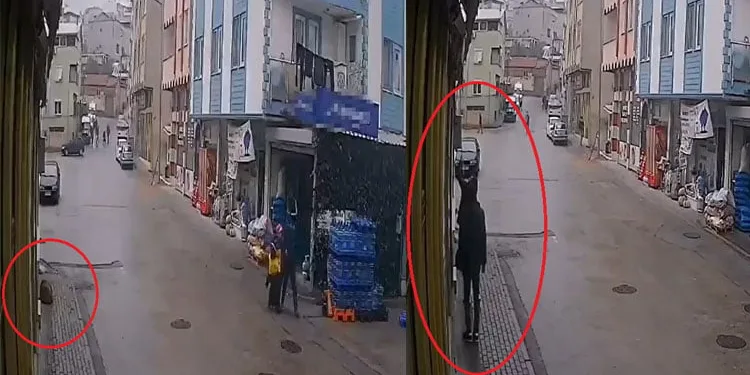 Yağmurlu havada ıslanmasın diye tenteyi açtı