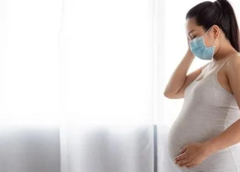 Anne gebelikte Covid-19 geçirdiyse, bebek antikorla doğuyor