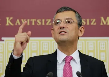 CHP’li Özel: “RTÜK cezası Habertürk’e ‘Sakın ha gazetecilik yapma’ cezasıdır”
