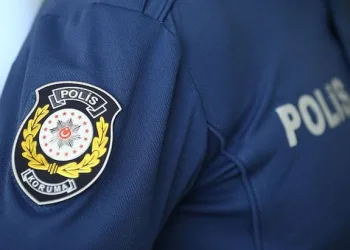Bursa’dan İnegöl’e uyuşturucu sevkiyatında yakalandılar