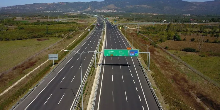 Gebze-Orhangazi-İzmir otoyolunu kullanacak sürücülere uyarı