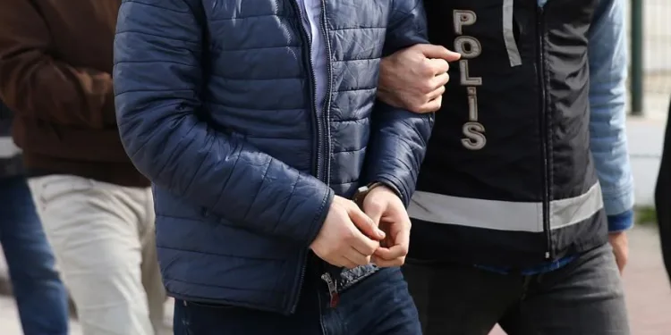 Otomobildeki uyuşturucu zulası Rona’dan kaçamadı