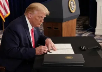 Trump Türkiye’ye yaptırım paketini imzaladı