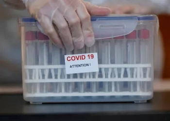 İngiltere’deki Covid-19 mutasyonu 4 ülkeye sıçradı