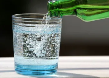 Alzheimer’a karşı maden suyu önerisi
