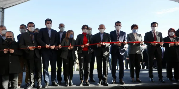 Eminönü-Alibeyköy tramvay hattı açıldı